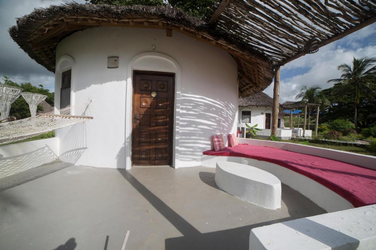 Antonio Beach Tree House Hotel & Spa Uroa Exterior foto