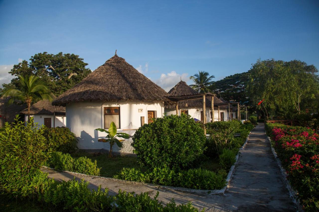 Antonio Beach Tree House Hotel & Spa Uroa Exterior foto