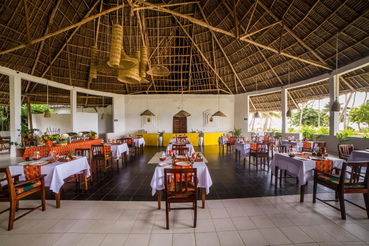 Antonio Beach Tree House Hotel & Spa Uroa Exterior foto