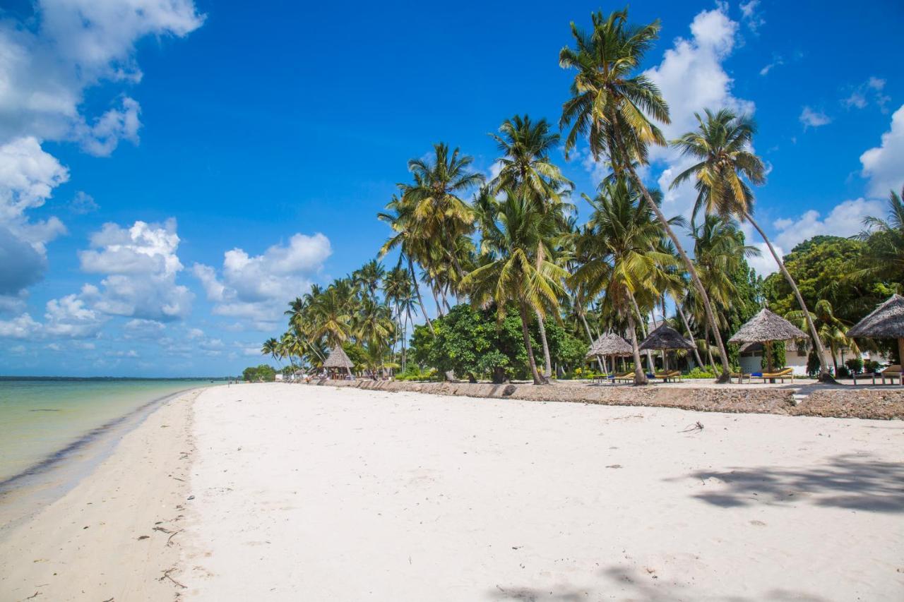Antonio Beach Tree House Hotel & Spa Uroa Exterior foto