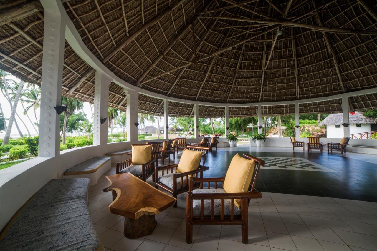 Antonio Beach Tree House Hotel & Spa Uroa Exterior foto