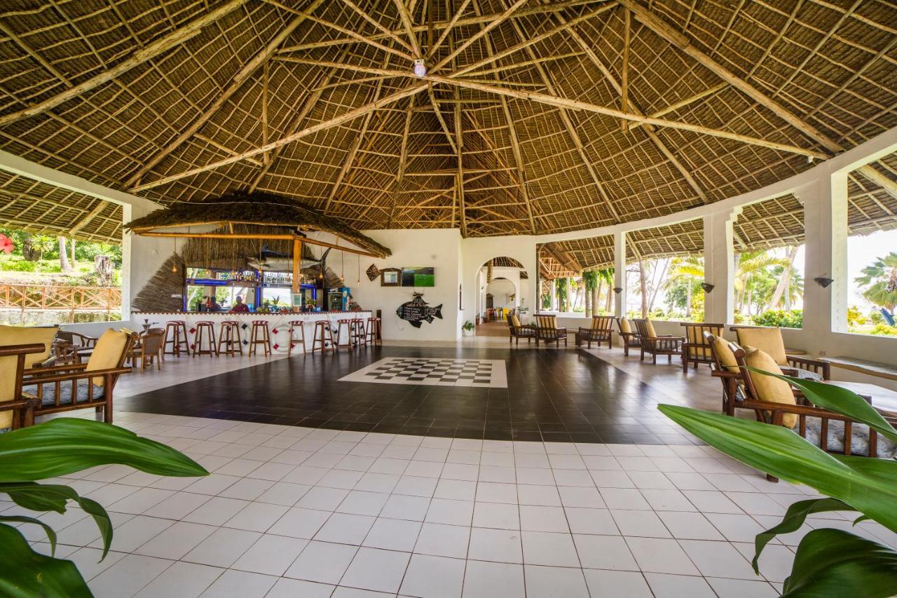 Antonio Beach Tree House Hotel & Spa Uroa Exterior foto