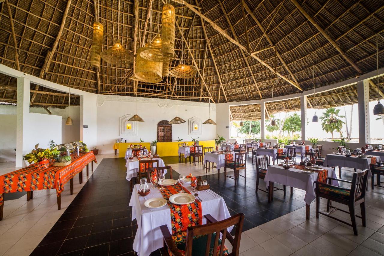 Antonio Beach Tree House Hotel & Spa Uroa Exterior foto