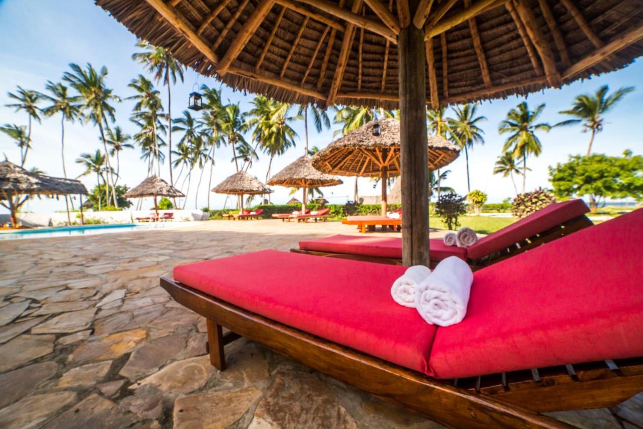 Antonio Beach Tree House Hotel & Spa Uroa Exterior foto