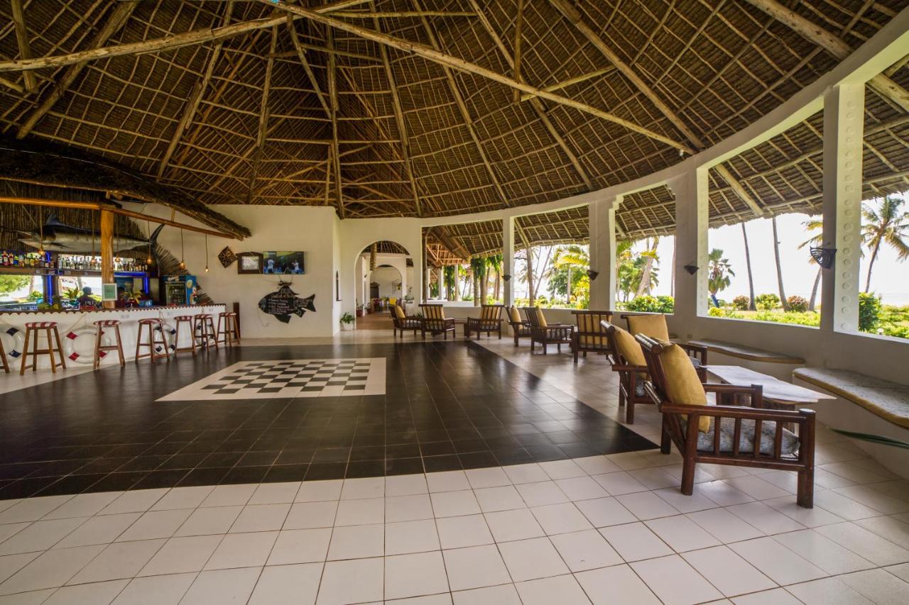 Antonio Beach Tree House Hotel & Spa Uroa Exterior foto