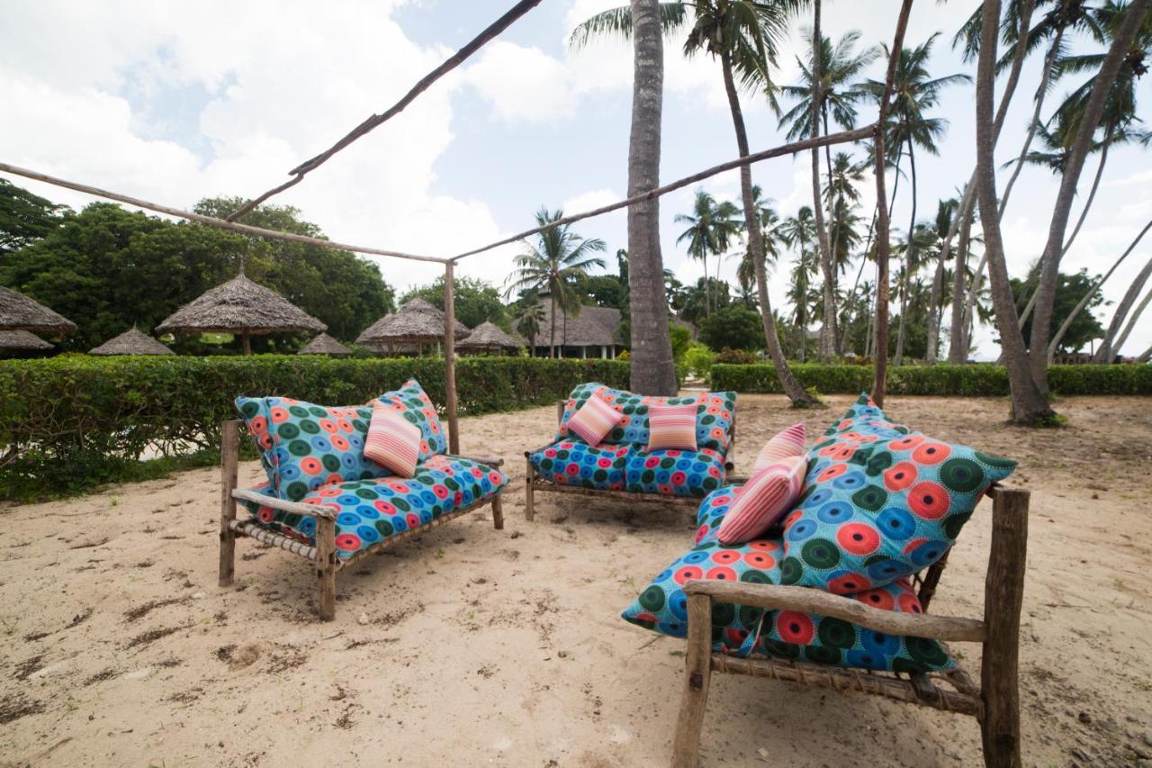 Antonio Beach Tree House Hotel & Spa Uroa Exterior foto