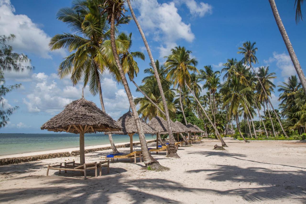 Antonio Beach Tree House Hotel & Spa Uroa Exterior foto
