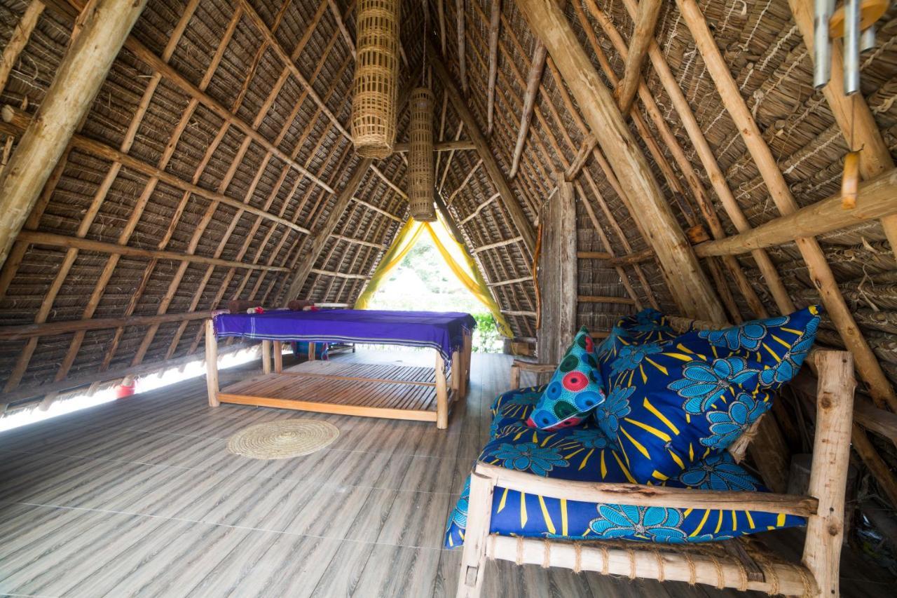 Antonio Beach Tree House Hotel & Spa Uroa Exterior foto