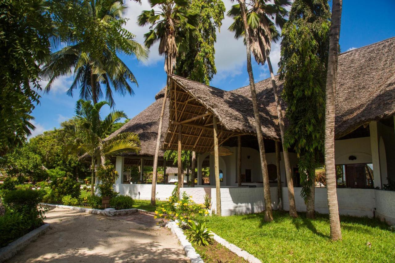 Antonio Beach Tree House Hotel & Spa Uroa Exterior foto