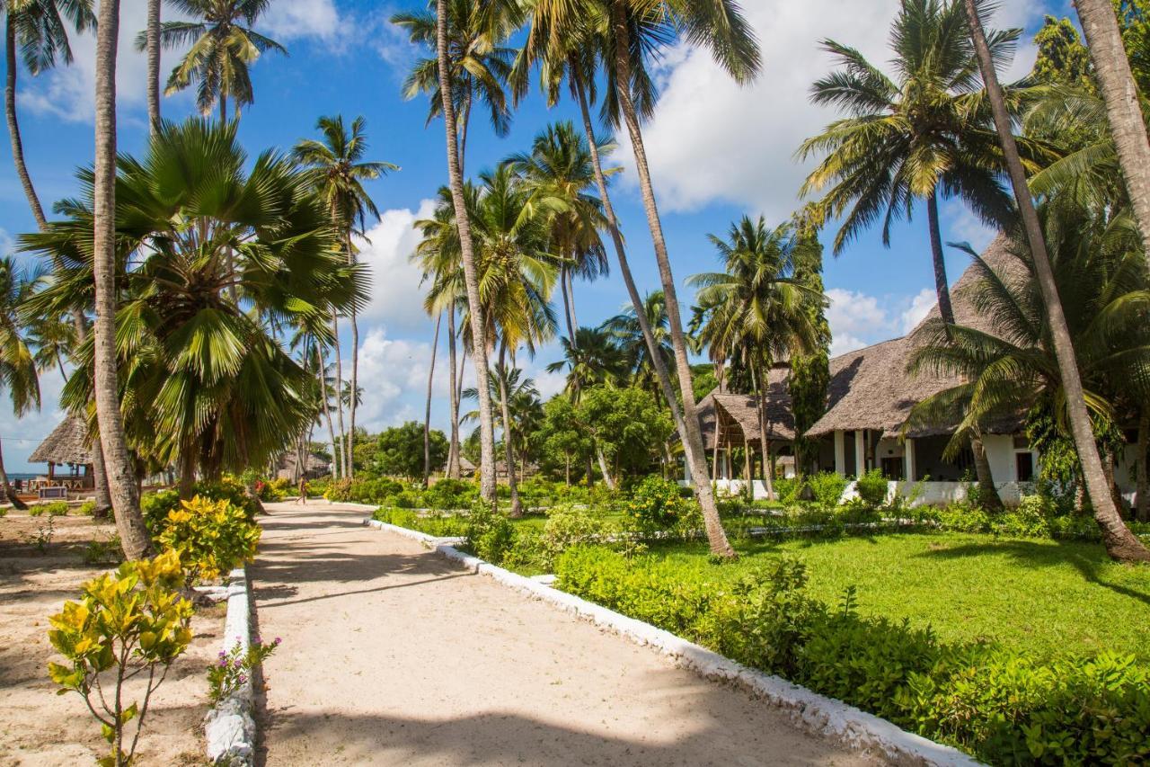 Antonio Beach Tree House Hotel & Spa Uroa Exterior foto