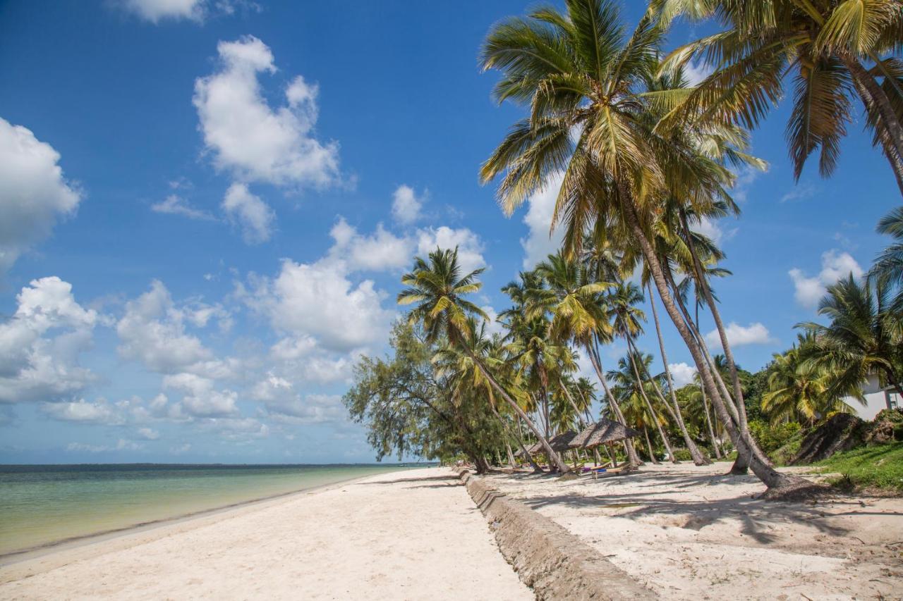 Antonio Beach Tree House Hotel & Spa Uroa Exterior foto