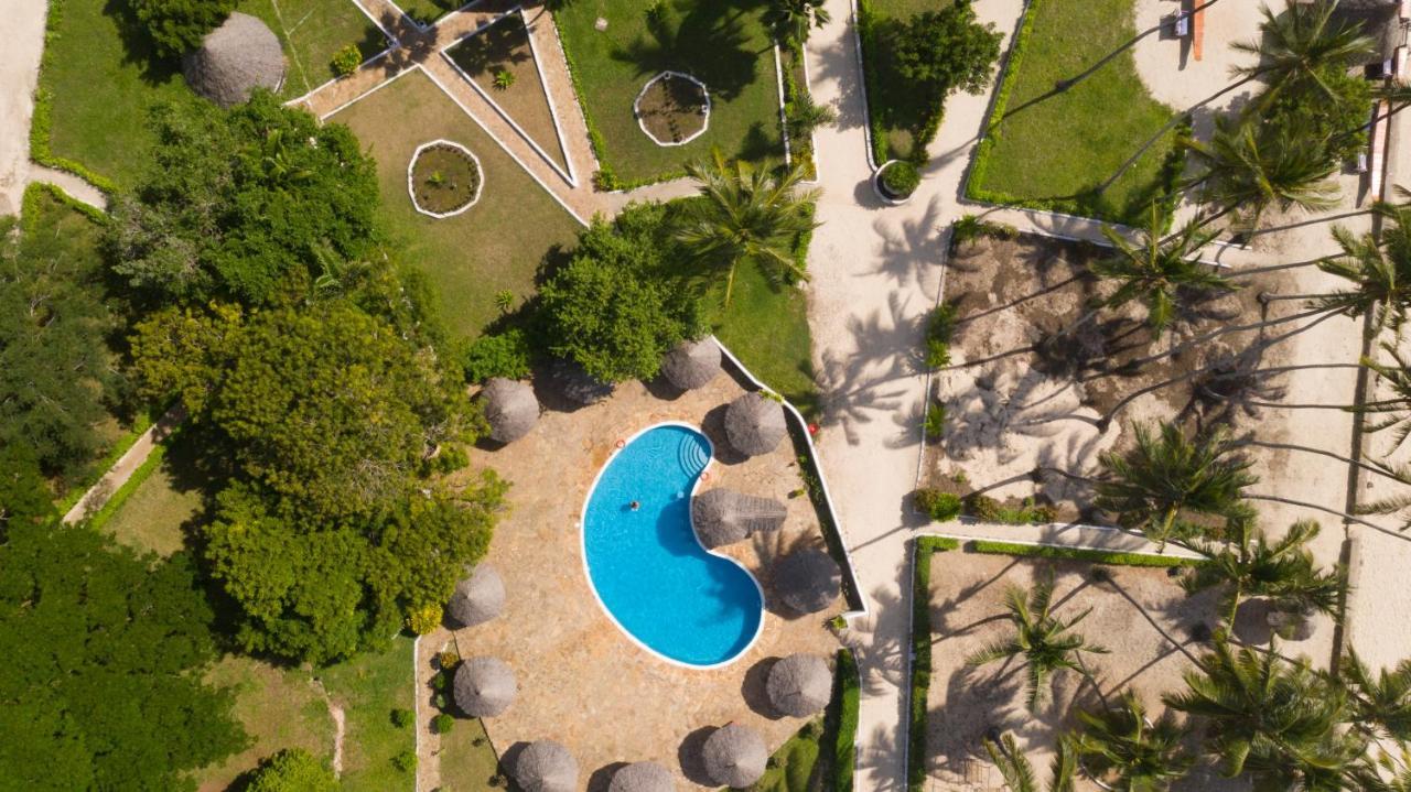 Antonio Beach Tree House Hotel & Spa Uroa Exterior foto