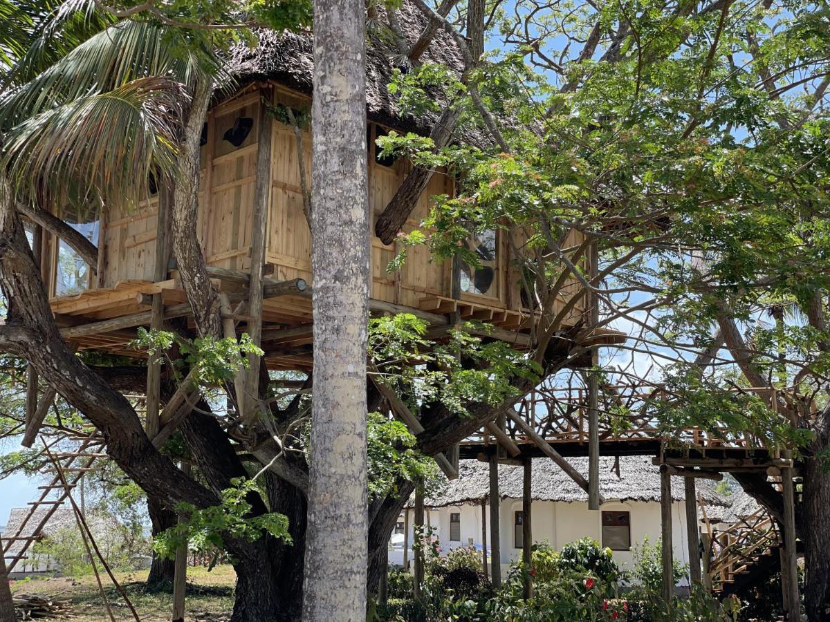 Antonio Beach Tree House Hotel & Spa Uroa Exterior foto